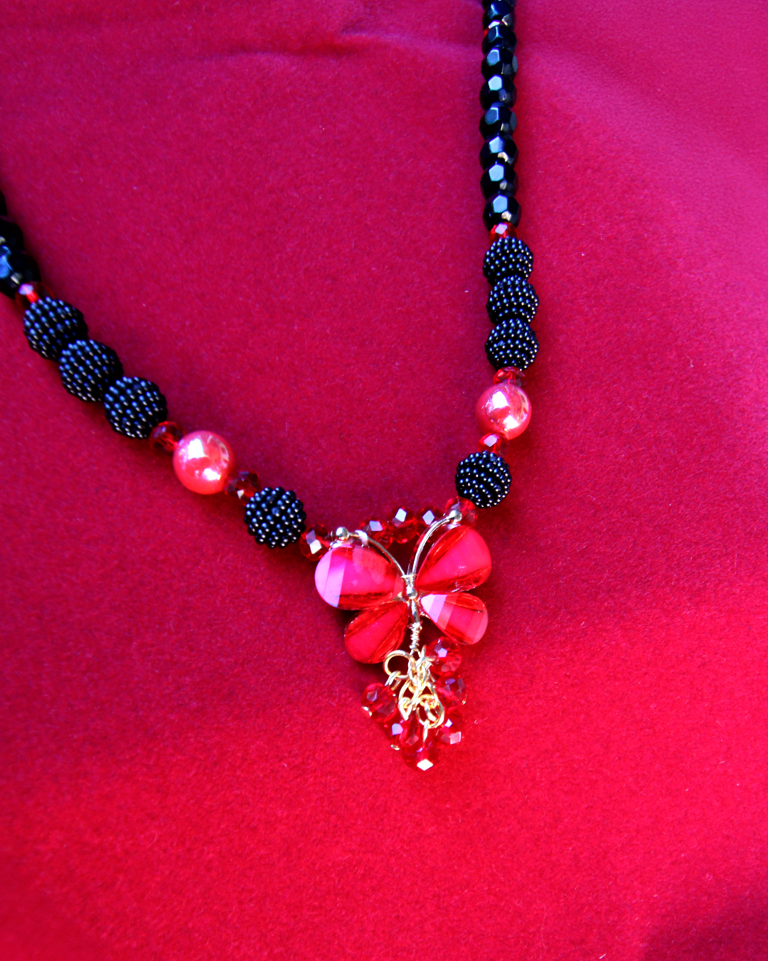 Colar Borboleta da Meia-Noite