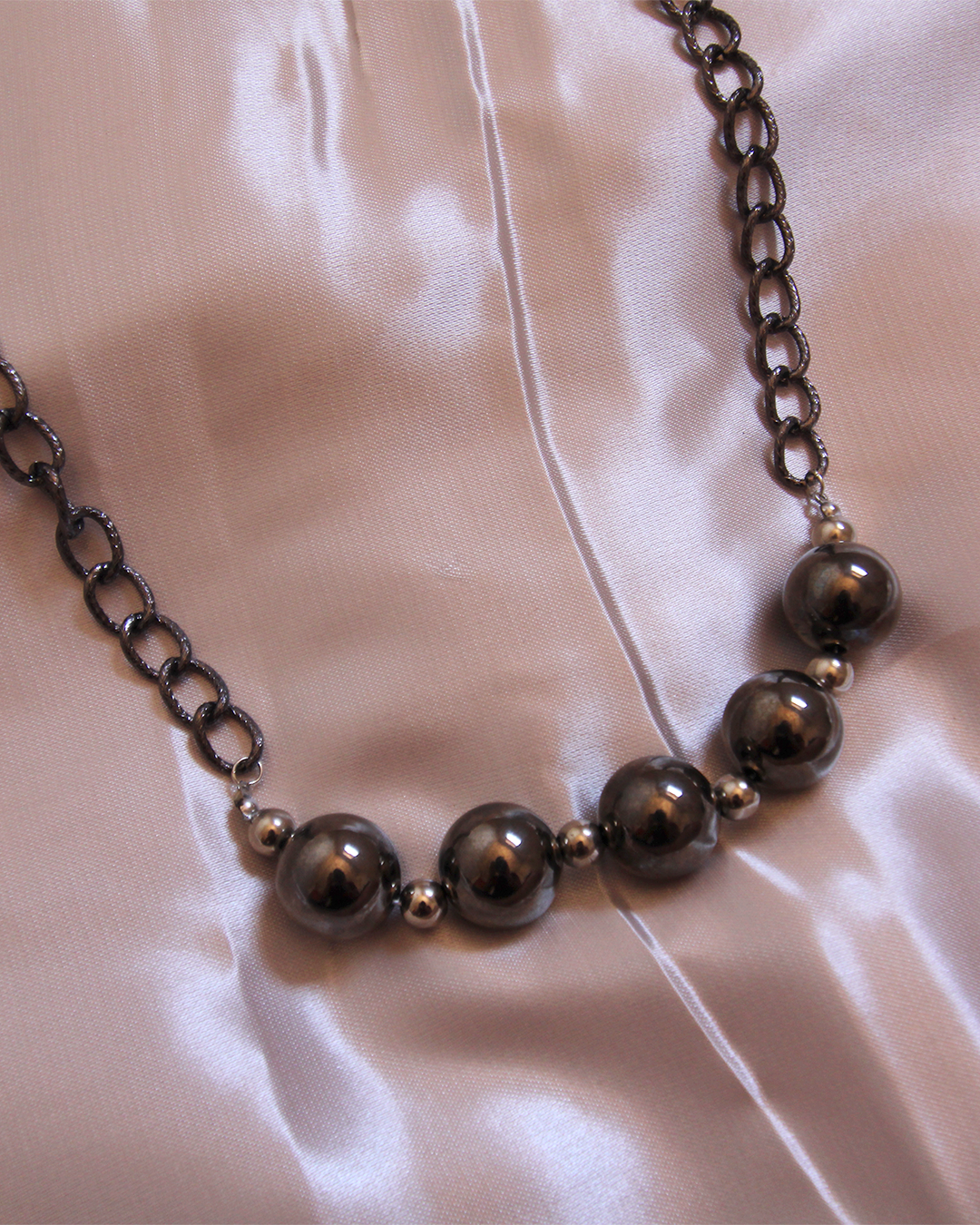 Colar Eclipse de Noite