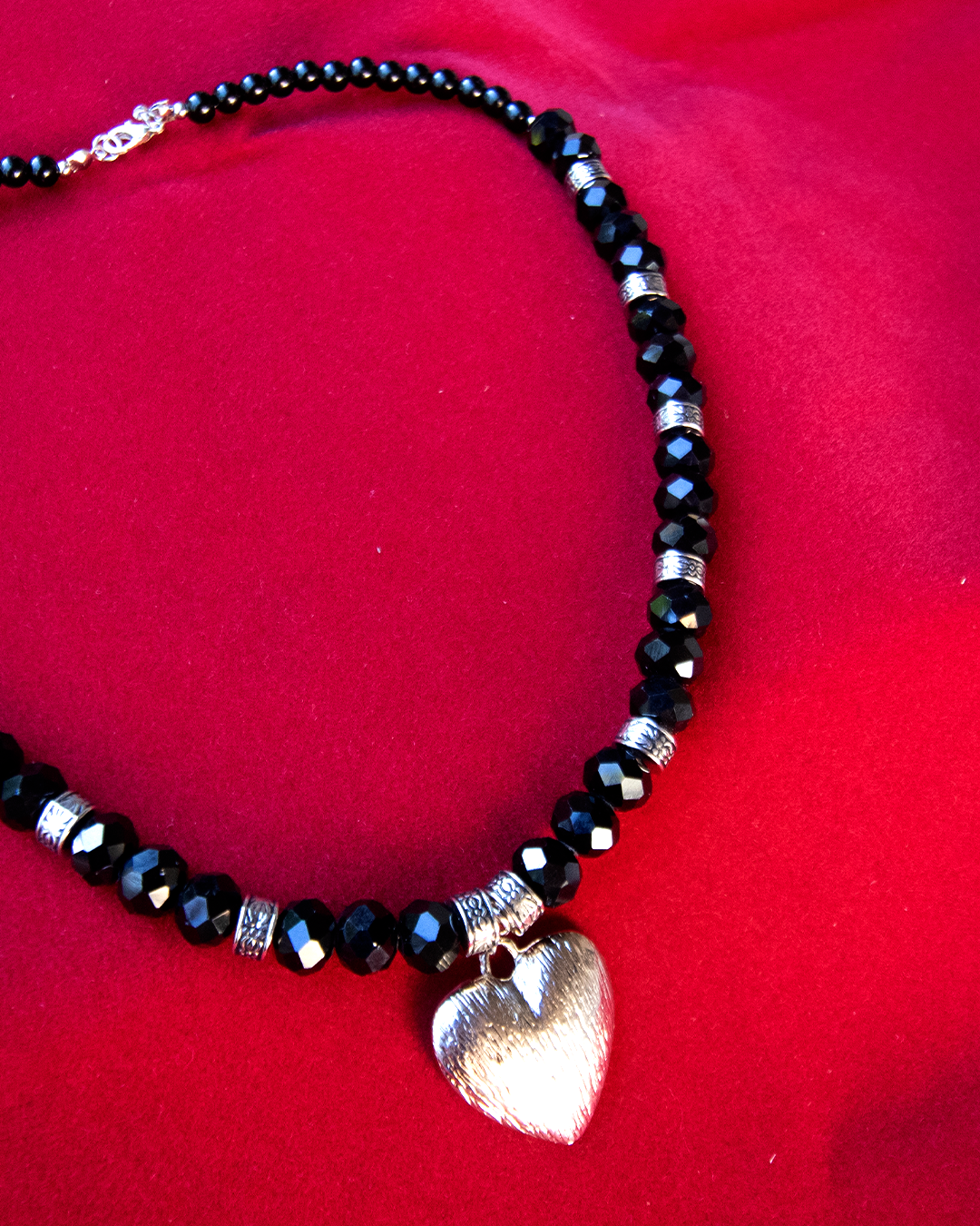 Colar Coração Rebelde